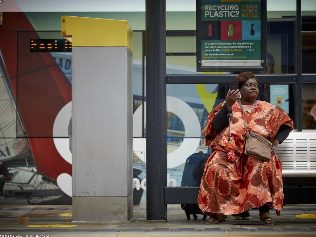 ការបញ្ជាក់អំពីរបាយការណ៍ក្តៅក្នុងសង្គមសម័យថ្មី